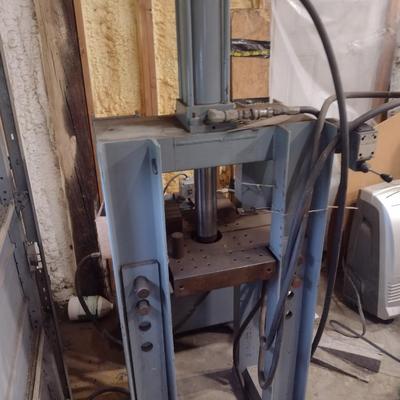 Industrial Hydraulic Punch Press 3-Phase Parker-Hannifin