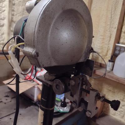 Rockwell Walker-Turner Variable Speed Machine Tool Benchtop Drill Press