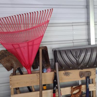 Assortment of Garden Hand Tools (T)