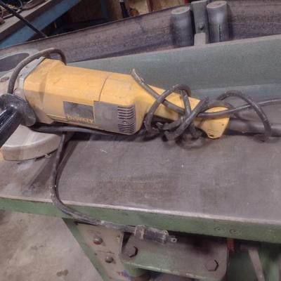 DeWalt Electric Power 7" Angle Grinder