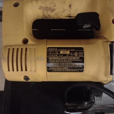 Orbital Jig Saw DeWalt with Box