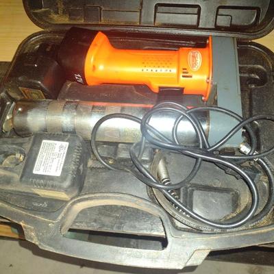 Rechargeable Grease Gun 12V Chicago Electric in Box
