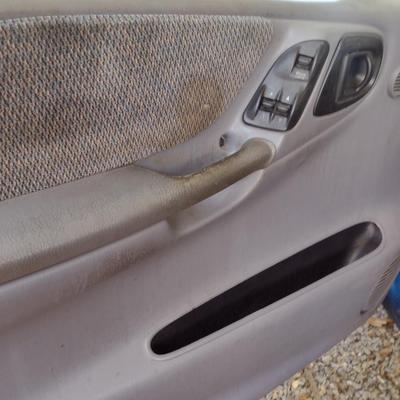 1998 Dodge Dakota V8 Magnum Pickup Truck Starts and Drives Recently Driven