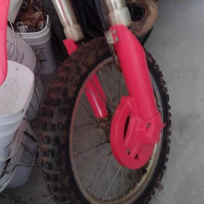 Vintage 1995 Honda CR-125 Dirt Bike Motorcycle