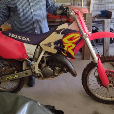 Vintage 1995 Honda CR-125 Dirt Bike Motorcycle