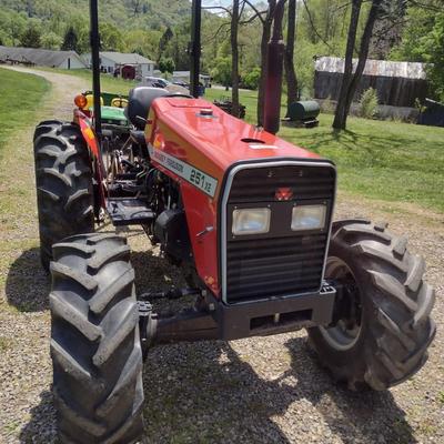 Massey Ferguson 251 XE Farm Tractor with 322 Hours