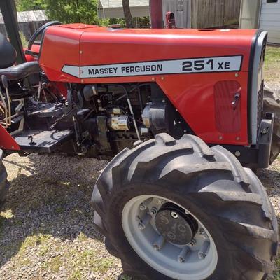 Massey Ferguson 251 XE Farm Tractor with 322 Hours
