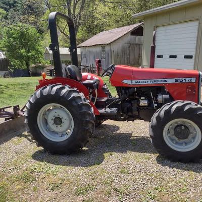 Massey Ferguson 251 XE Farm Tractor with 322 Hours