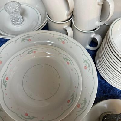 Corelle, Corning & Sadler lot