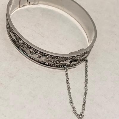 Whiting & Davis Mesh Bags Hinged Bangle Bracelet