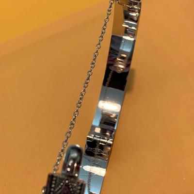 Whiting & Davis Mesh Bags Hinged Bangle Bracelet