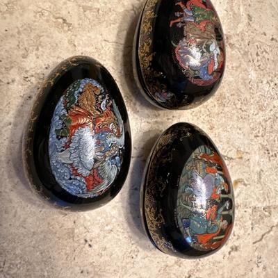 Russian porcelain eggs, music boxes