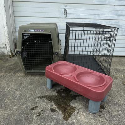 1309 Pair of Dog Kennels