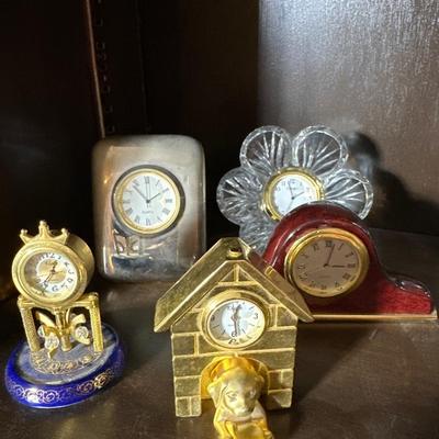 Miniature clock lot