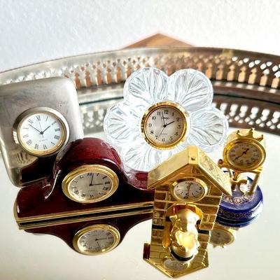 Miniature clock lot