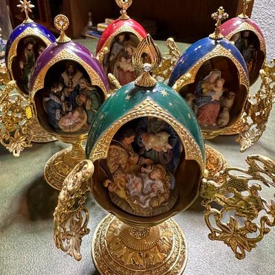 Faberge egg nativity - purple only