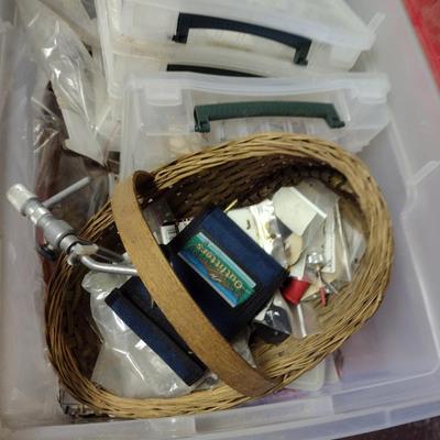 Collection of Fly Tying Supplies and Instructional Books (D)