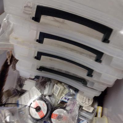 Collection of Fly Tying Supplies and Instructional Books (D)