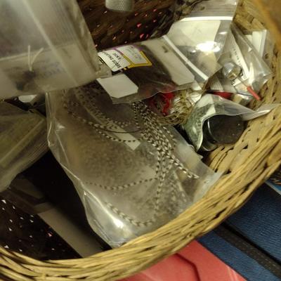 Collection of Fly Tying Supplies and Instructional Books (D)