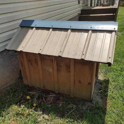 Custom Solid Wood Doghouse with Metal Roof (Rarely Used)