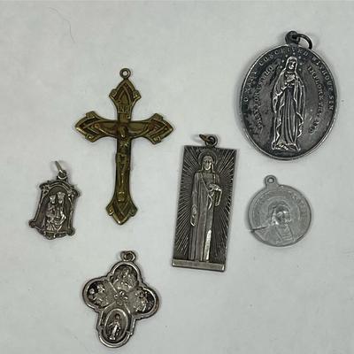 Vintage religious jewelry lot