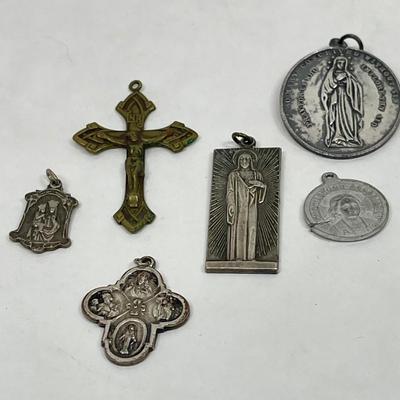 Vintage religious jewelry lot