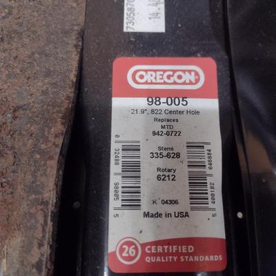 Assortment of New Lawn Mower Blades 21-7" to 22" Choice A