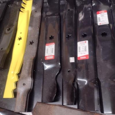 Assortment of New Lawn Mower Blades 21-3/16" to 21-4" Choice B