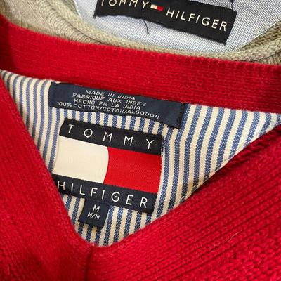 LOT 7X: Vintage Tommy Hilfiger Sweater Collection (8 sweaters)