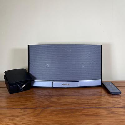 LOT 10X: Bose Sound Dock Portable Digital Music System