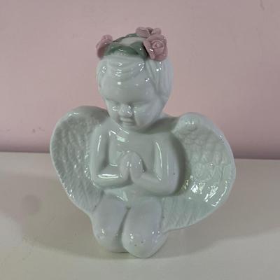 LOT 23Y: Angel Themed Home Decor Collection