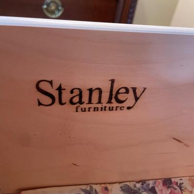 LOT 32M: Stanley Furniture Dresser w/ Mirror