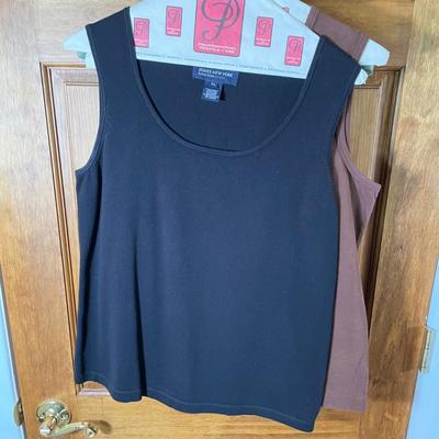 LOT 51M: Women’s Tank Top Collection, Perfect For Summer! (22 Tank Tops)