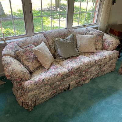 LOT 67F: Floral Couch & Love Seat