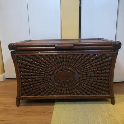 LOT 112B: Pier 1 Imports Rattan Storage Chest / Coffee Table