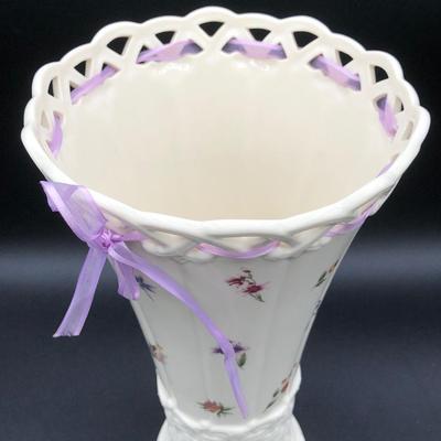 LOT 157K: Lenox Vases - Posy Blankets Medium Trumpet, Classic Woodland, Orchid & Ming Blossom