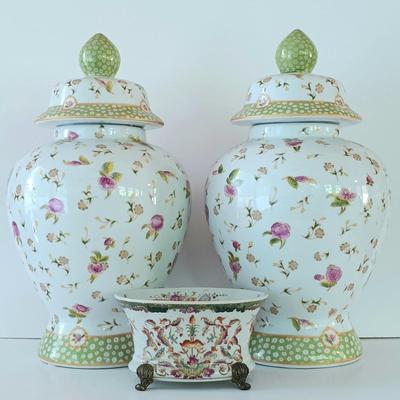 LOT 224S: Pair of Floral Ginger Jars with Claw Foot Trinket Dish