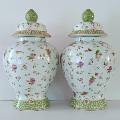 LOT 224S: Pair of Floral Ginger Jars with Claw Foot Trinket Dish