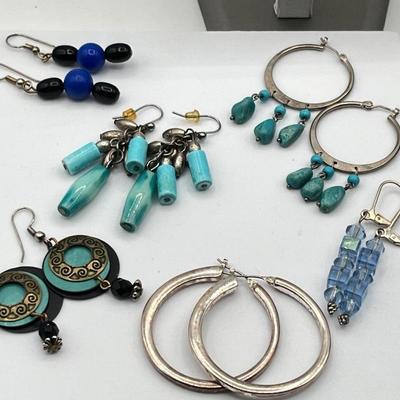 LOT 305J: Silvertone and Turquoise Colored Jewelry Collection