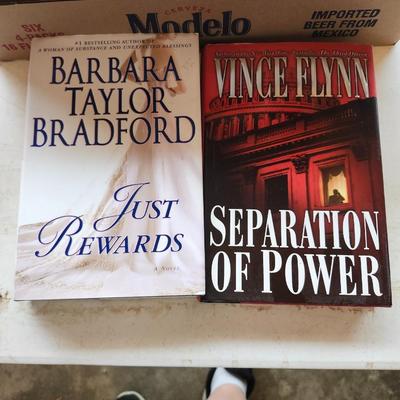 Hardback fiction book lot including Daniel Steel