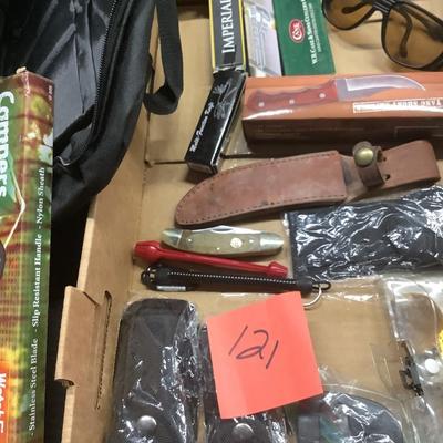 Knife lot with hatchet