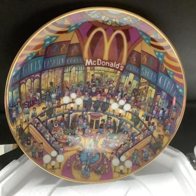 Palm decor, Mc Donald's plate