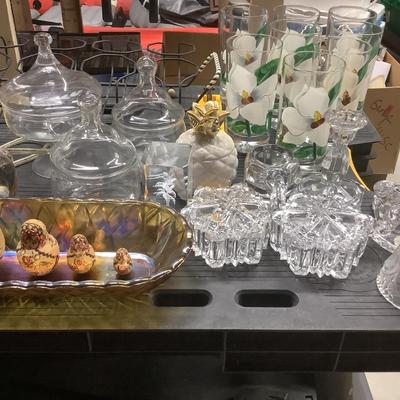 Glasses, lamp, decor lot