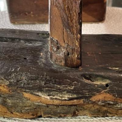 Vintage Unique Japanese George Nakashima Style Walnut Decor 32" Tall with Applied Bone Carvings in Good Condition.