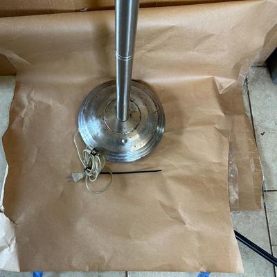 Modern Rotating and Adjustable Floor Lamp