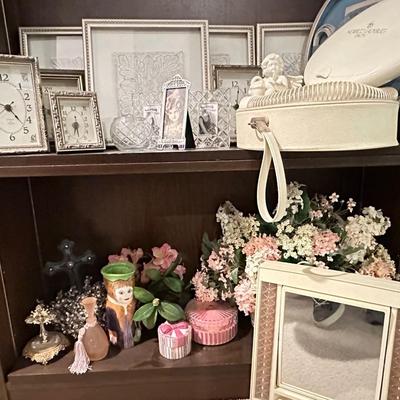 White crystal vintage decor lot