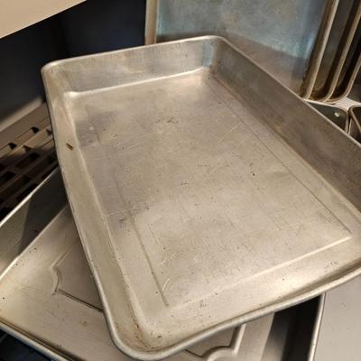 Assorted Baking Pans, Trays & More (G-JS)