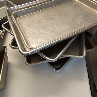 Assorted Baking Pans, Trays & More (G-JS)