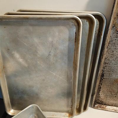 Assorted Baking Pans, Trays & More (G-JS)