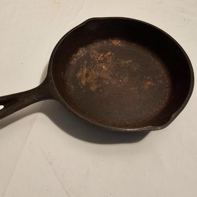 Griswold, Wagner to Lodge Cast Iron Cookware (G-JS)